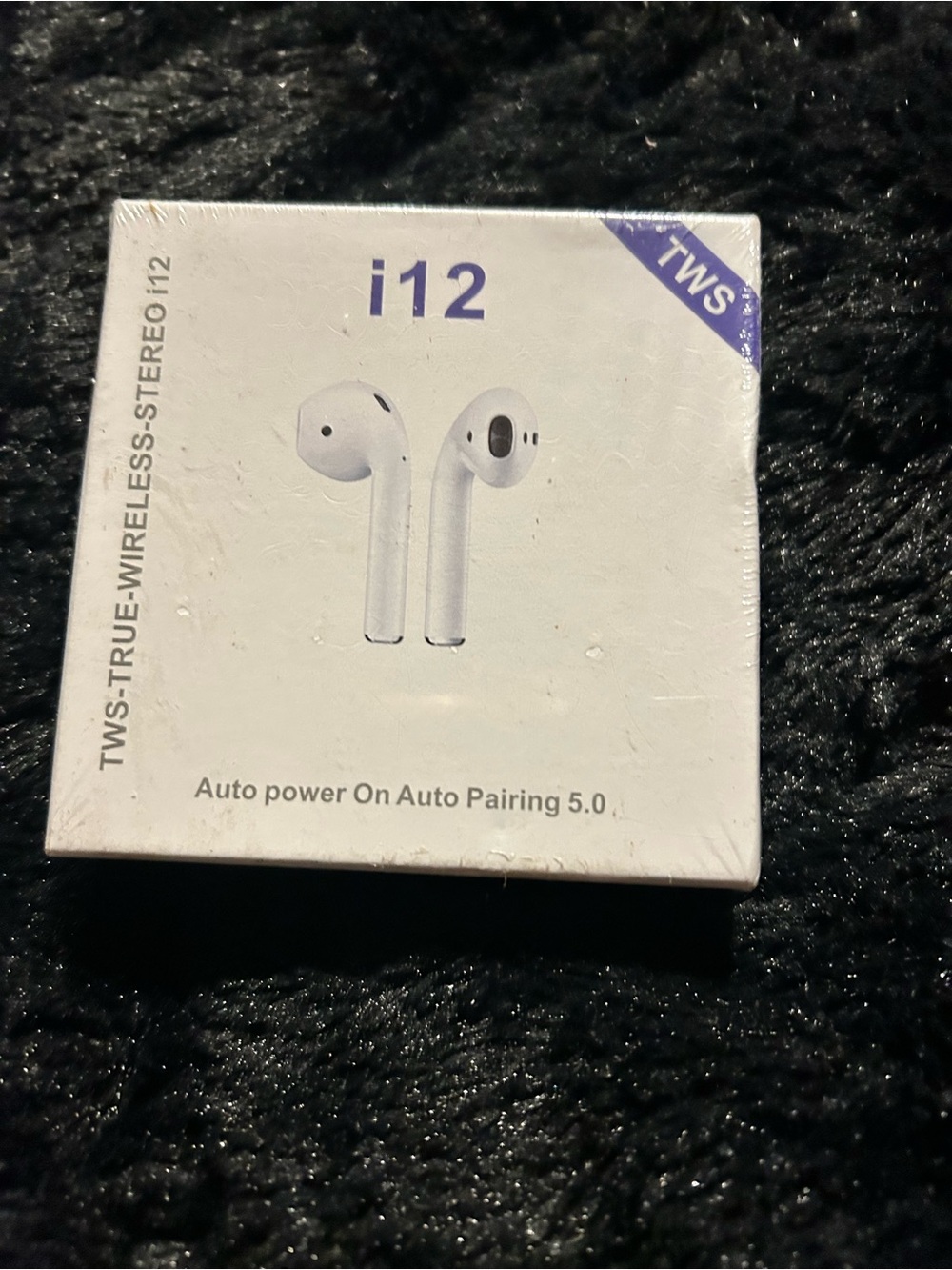 i12 TWS Wireless Earbuds - White